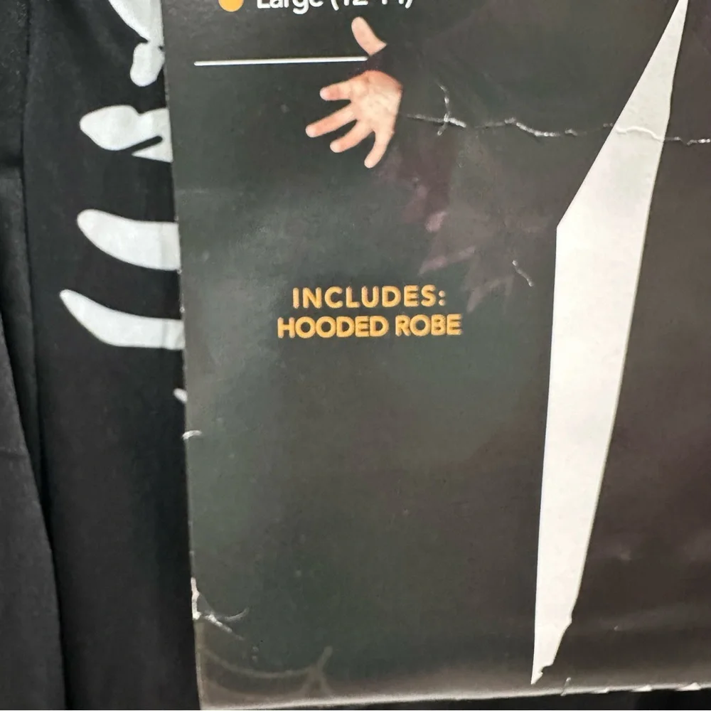 N/A spooky black